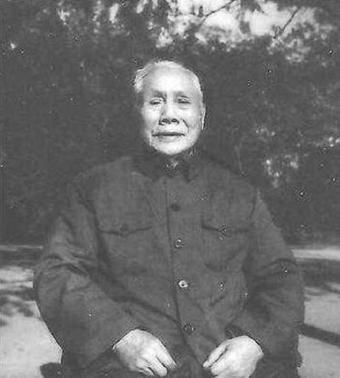 1934年，一位乞丐要求面见周恩来，3天后红军开始长征-第3张图片-大千世界