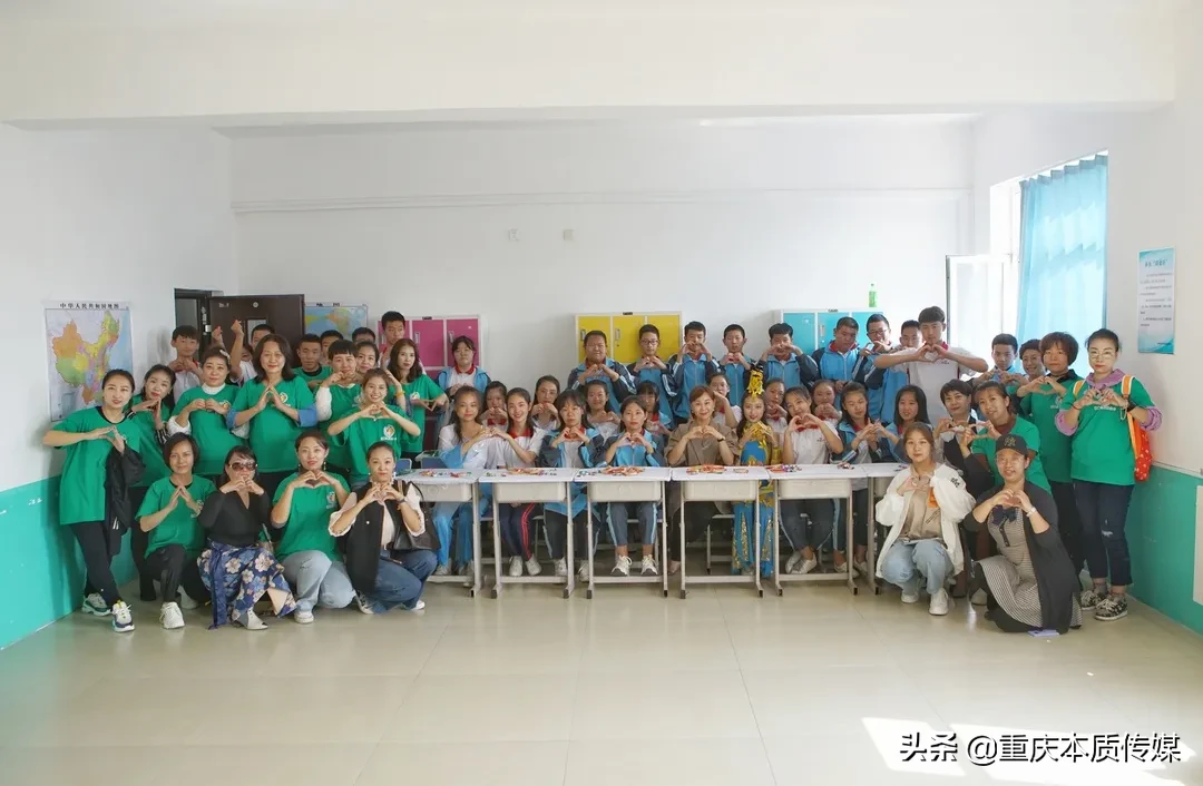 尚赫公益学校再添两所