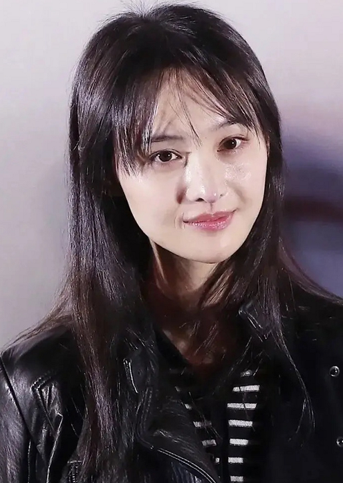 After Zheng Shuang apologizes to Jin Chen cutout rich provokes controversy, who notices, zheng bright put together art this saying word