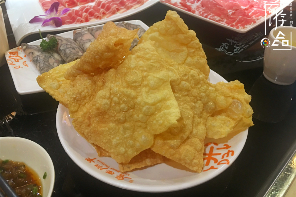 真实打探重庆不辣的火锅：3荤5素还有小吃，128元不算贵