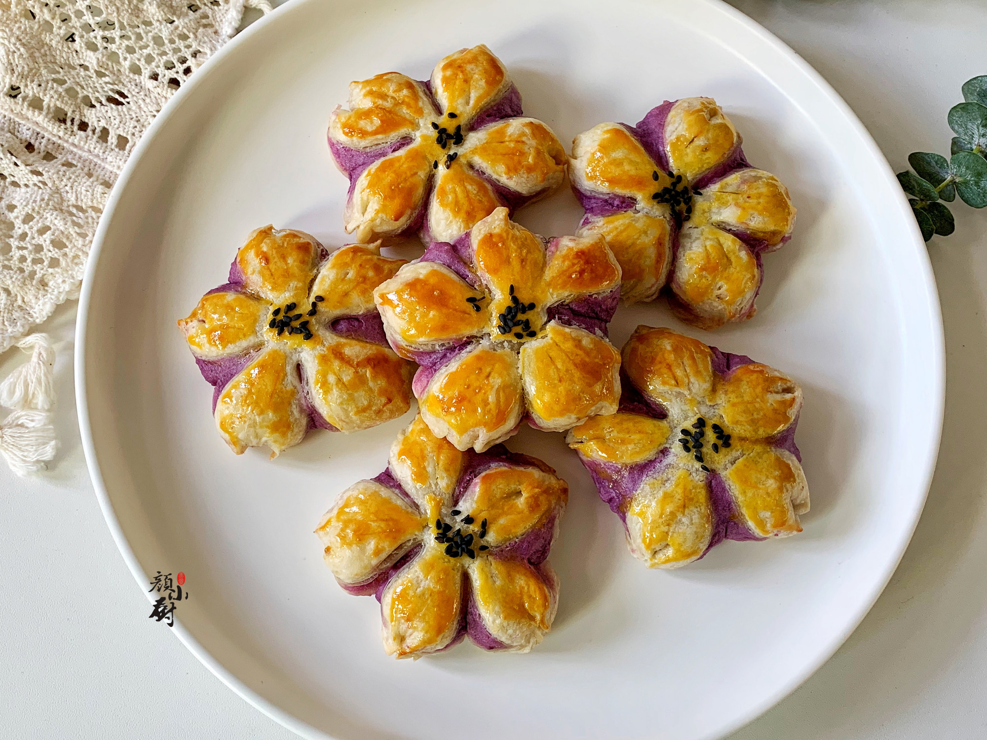 自從學會做這個，我家隔三差五做一次，香甜酥脆，比麵包好吃多了