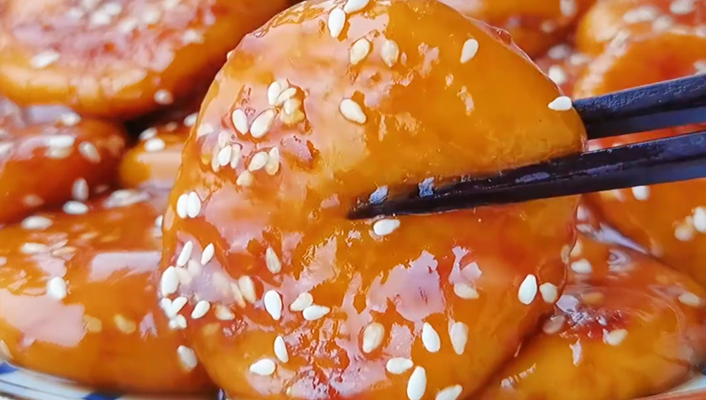 冬天手脚冰凉多这样吃，便宜又简单，益气补血身体暖，女人要多吃