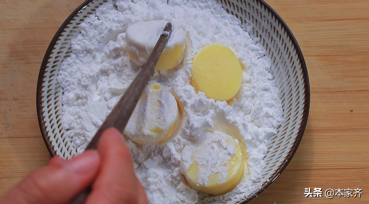 這種豆腐2元一根，比普通豆腐更好吃，軟嫩彈牙，上桌準光盤