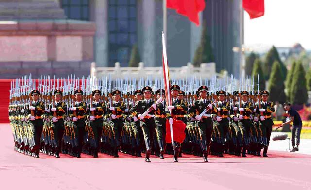 现在中国实力有多强了？全球“四大先进武器”，我国已经全部拥有