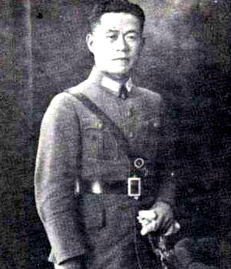 他文质彬彬，为什么外号叫“邱疯子”？差点全