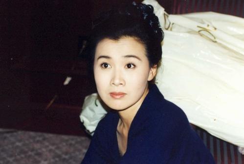 李媛媛：39岁为生子放弃治疗癌症，41岁因病离世，丈夫再未另娶