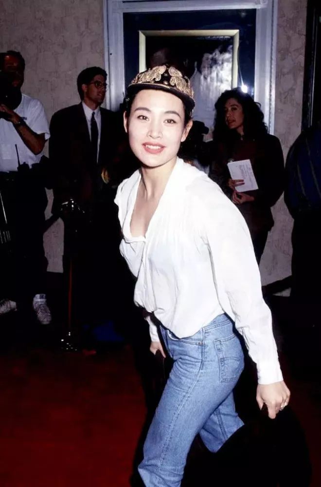 豆瓣8.7，这对“不知羞耻”华人母女，扯掉了我