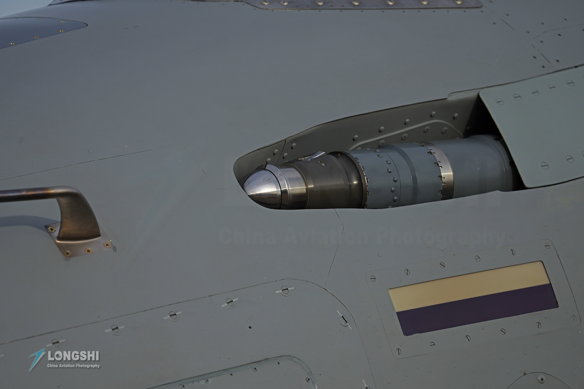 �麣��չ��Ļ�ڼ�����16����ս�������ǳ�������EA-18G¢�ϲ���