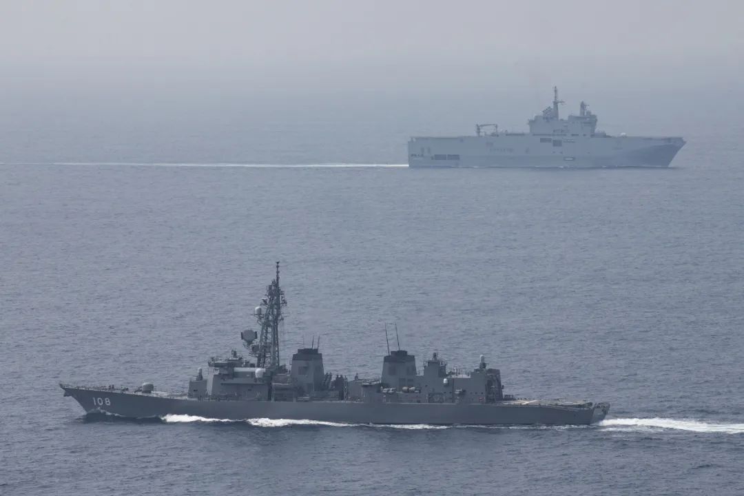 意圖何在 法國準航母即將過航南海 並與日本軍演 艦艏行處是長城 Mdeditor