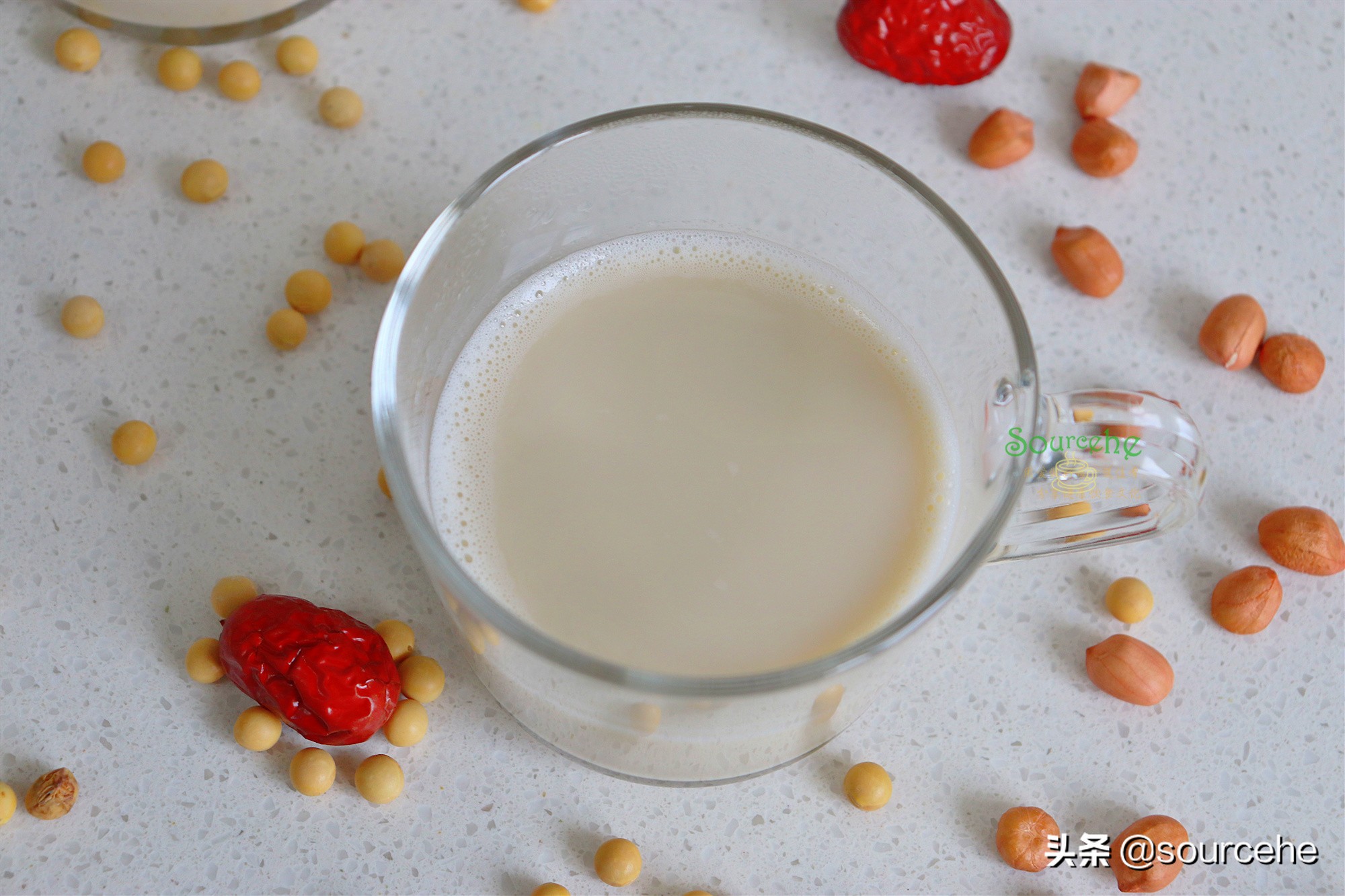 豆漿別只會放黃豆，多加兩物，每天一碗，臉色紅潤，尤其是女生