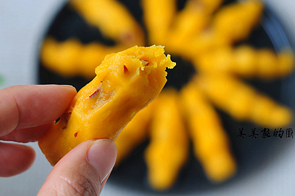 7月最好吃的早餐，蒸一蒸10分钟出锅，细腻甘甜，营养好消化