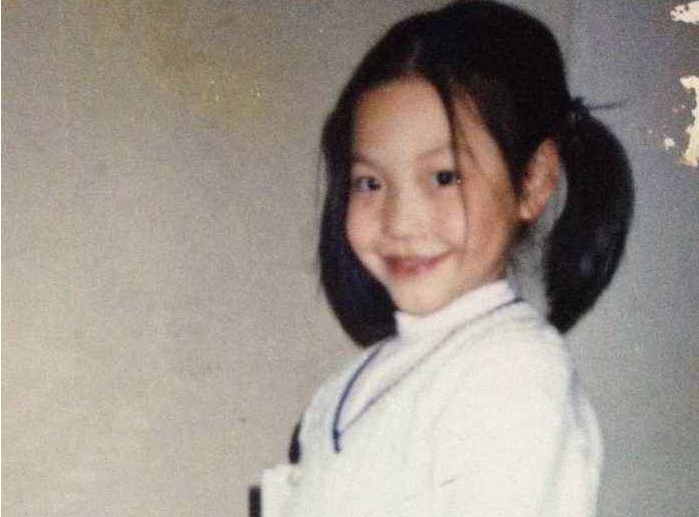 从顶流到小县城商演，吴莫愁的落魄，不仅仅是