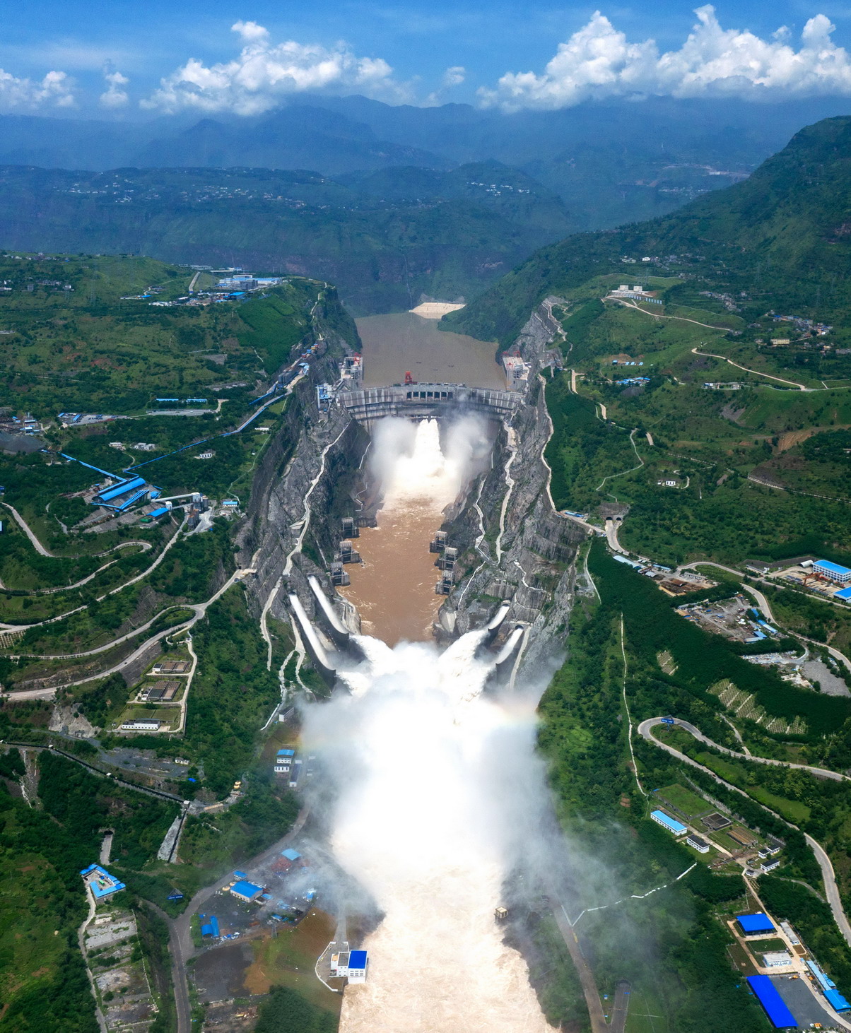 深山峡谷筑大坝，“西电东送”美梦圆｜金沙江水电站集锦