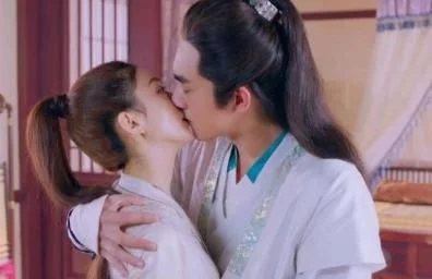 他吻了大半个娱乐圈的女星，跟赵丽颖拍吻戏时