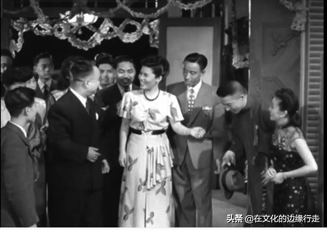《一江春水向东流》里主角大都纪实表演，而配