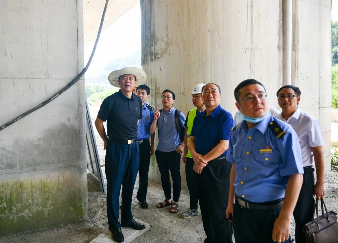 ​石希欣在调研怀化南站改扩建项目时指出 优化设计方案完善功能布局 确保项目建设成果造福于民