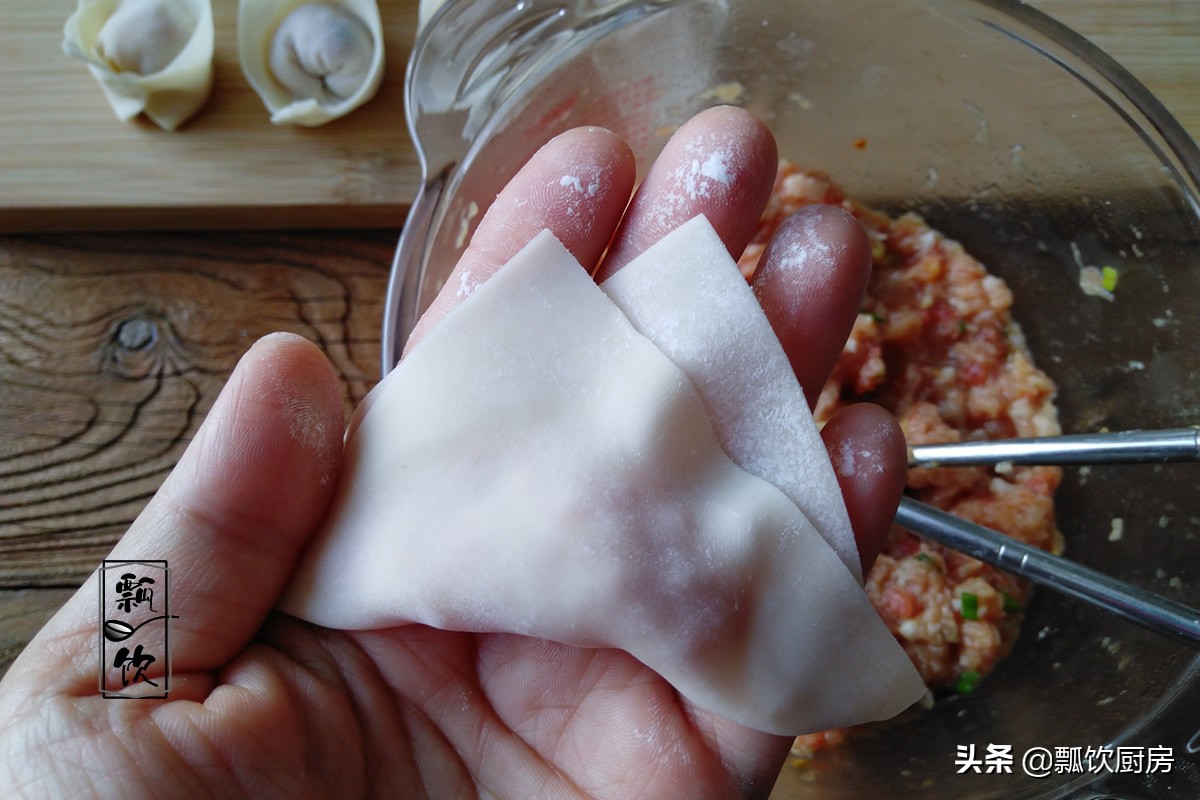吃馄饨，这馅鲜美又解馋，留恋舌尖的味道难忘，早餐夜宵都惦记着
