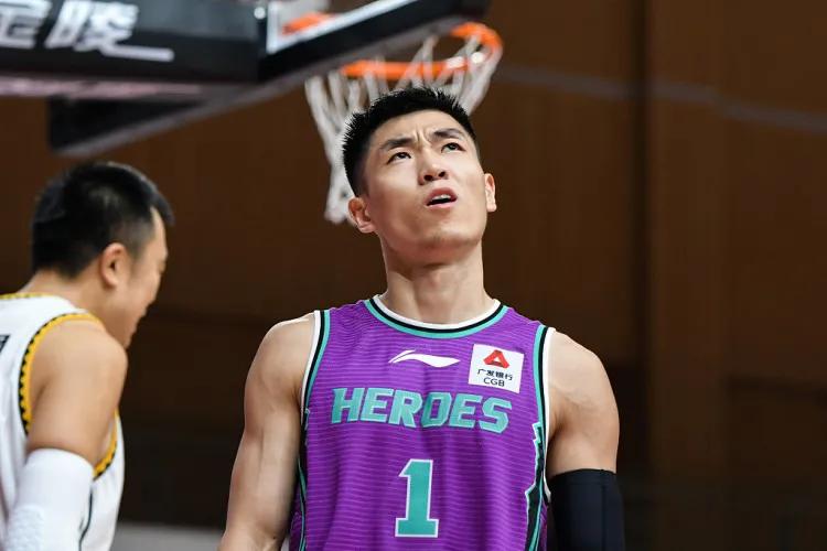 CBA后卫线前五名：辽宁第一，广东第三，山东榜