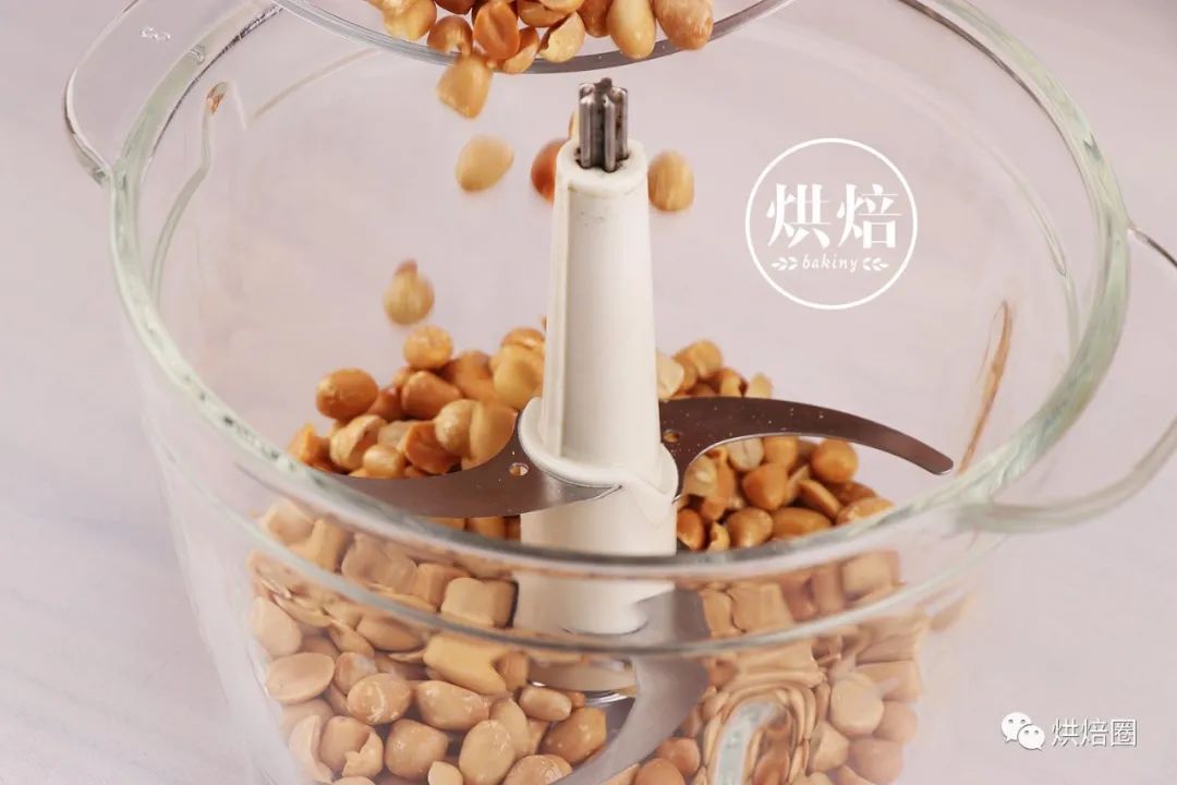 好酥啊 一碰就碎 夏季吃雪的感觉 入口即化花生酥糕