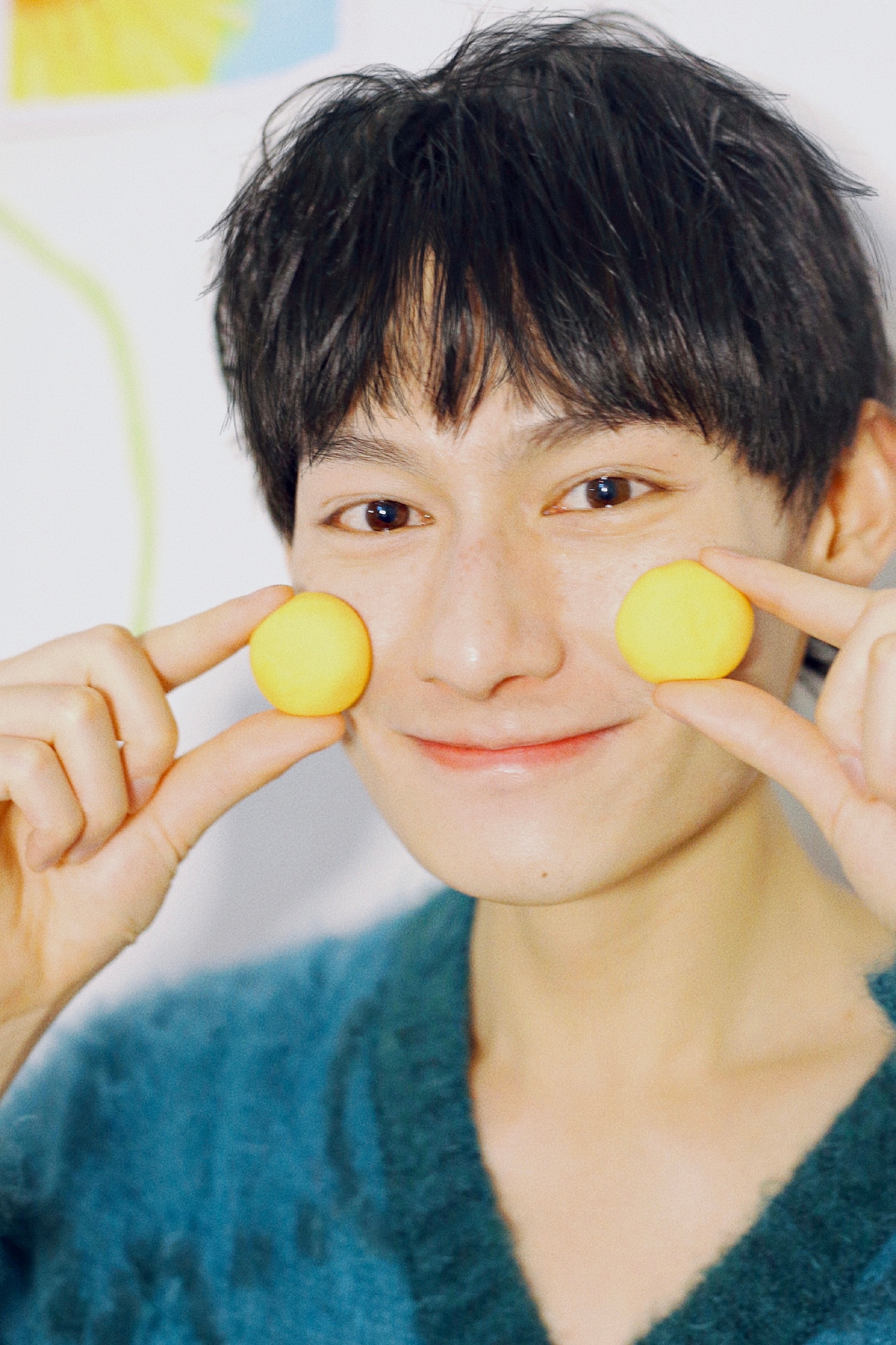 Bark Zhuo Cheng basks in bastard knock video: Chase after a star to should maintain suitable space, love to have degree