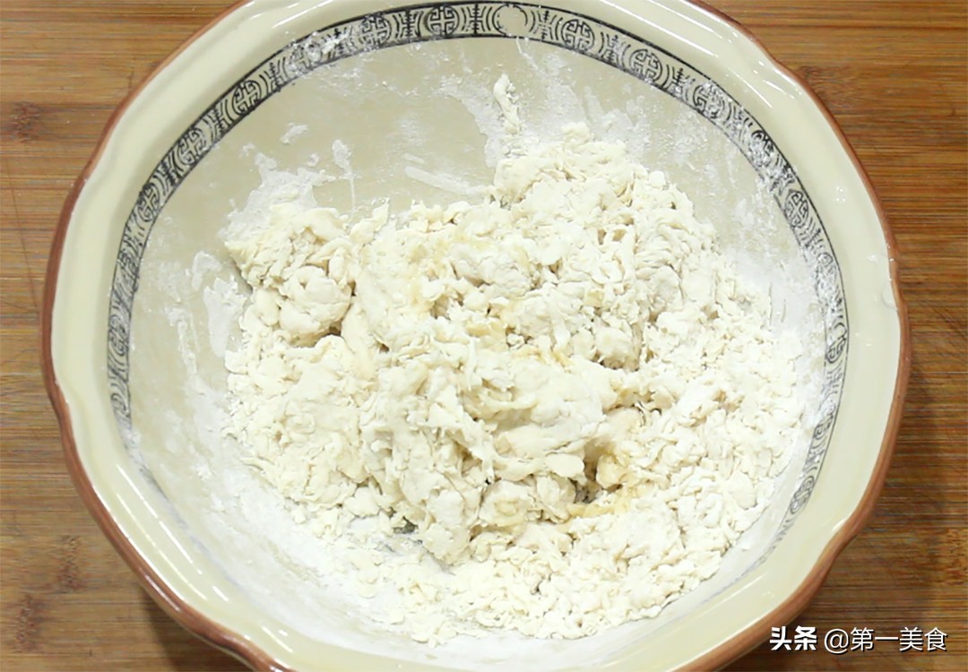 图片[2]-【薄皮小菜饼】做法步骤图 外酥里软 做一盘不够吃-起舞食谱网