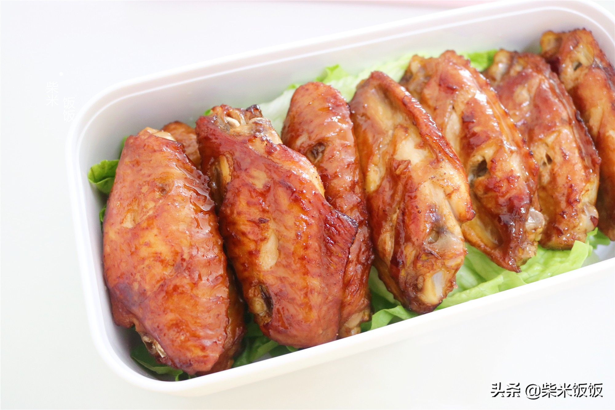 在家烤雞翅，別再買醃料了，這些家常調味料就足夠，簡單好吃