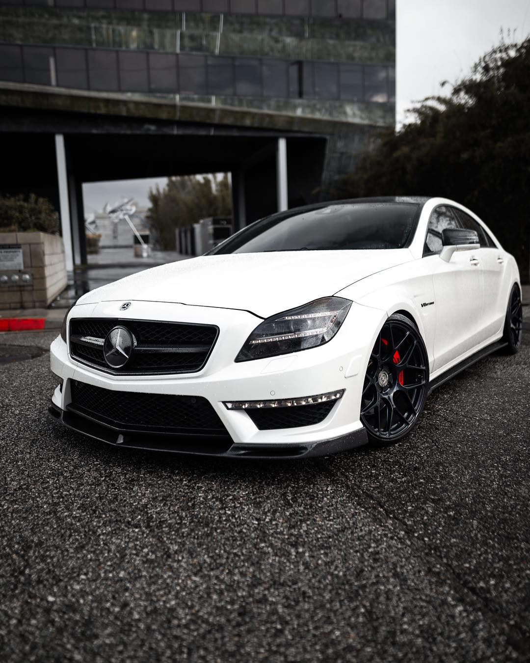 有“最美轿跑”称号的奔驰AMG CLS 63！名不虚传