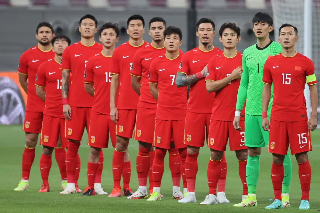 中国足球为什么还是不行？