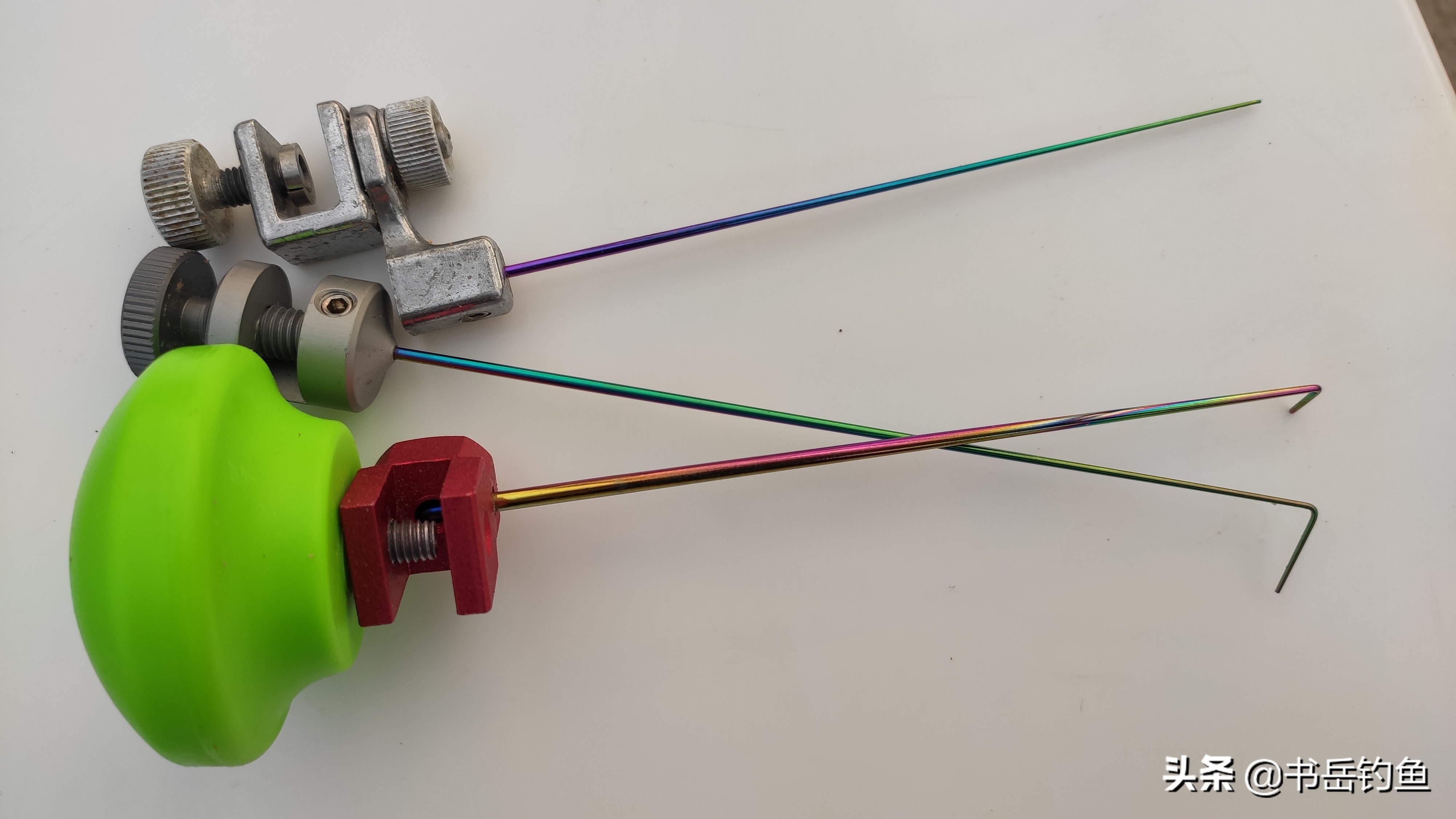 钓鱼用具价格大全图片（钓鱼具全套大全价格图片）