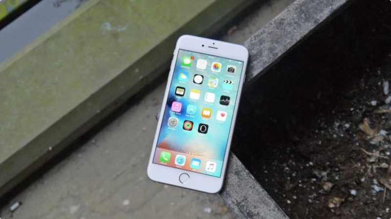 iPhone 6S Plus可否再撑8个月？果粉：怎奈，爱要怎么讲出入口？