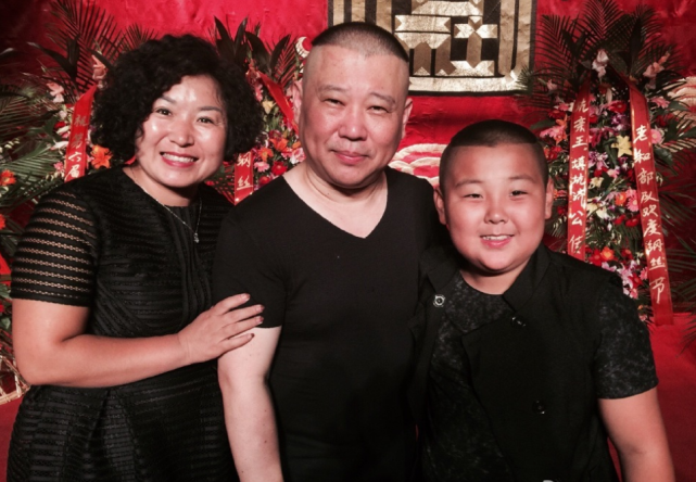 他是郭德纲口盟弟子家谱却没有名字，3次拜师遭拒，今被曲校录取