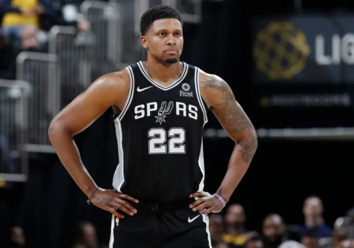 第二天NBA自由球员交易评分：库里值得2.15亿合同 湖人成最大赢家