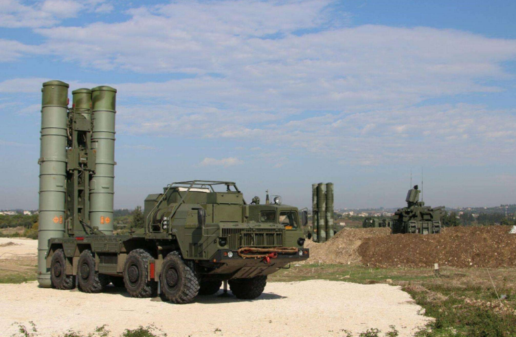 导弹生产基地被炸毁，F35终于不再隐藏实力，S