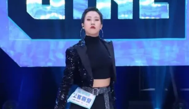 简评《青春有你2》捧红的5位年轻练习生