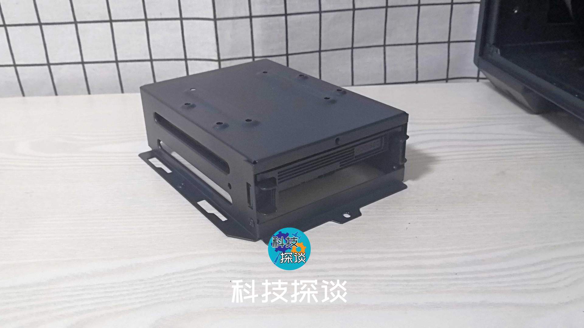 给主板搬个家，骨伽魔影i7中塔机箱和850w金牌电源装机记录