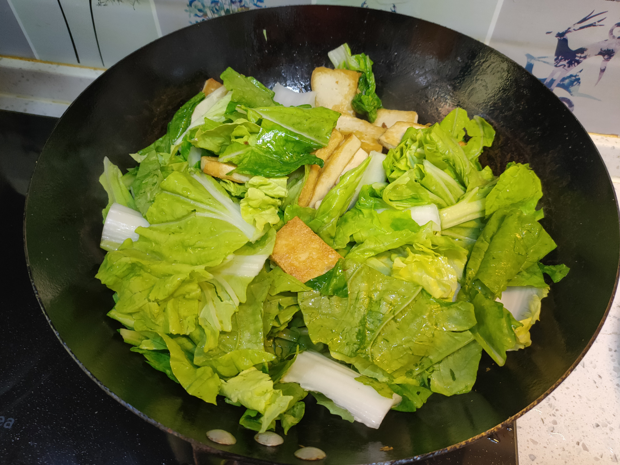 小白菜和它是绝配，大热天要常吃，富含“植物蛋白”，3元炖一锅