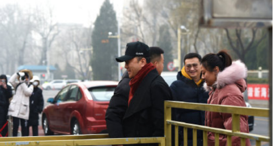 Spring the 3rd times couplet discharges evening: " parental love " the play staff shows a body, shenyang vacates surprise regression to cut a rumor