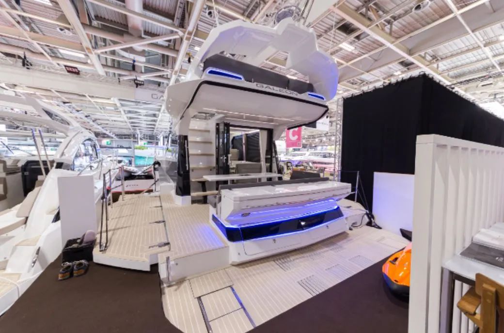 卡帝尔「Galeon 400 Fly」飞桥游艇，家庭巡航不可错过的选择