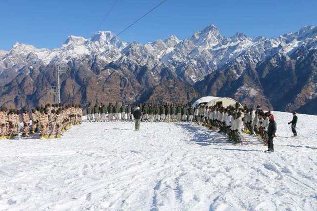 ӡ�ȣ��й�����һ���õ��๫�������·�Ǳ����������ˮ�¶���һĿ��Ȼ