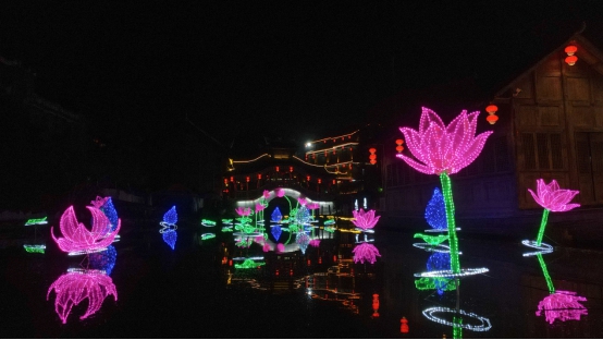 贵州省凯里市：春节七天长假 旅游市场持续升温