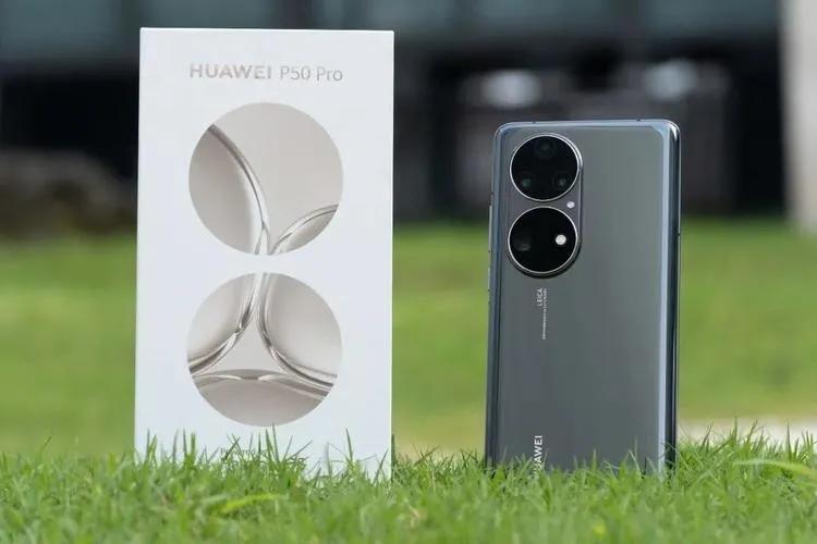 终于理解为什么很多想买P50Pro的人，最后却下单了iPhone12了
