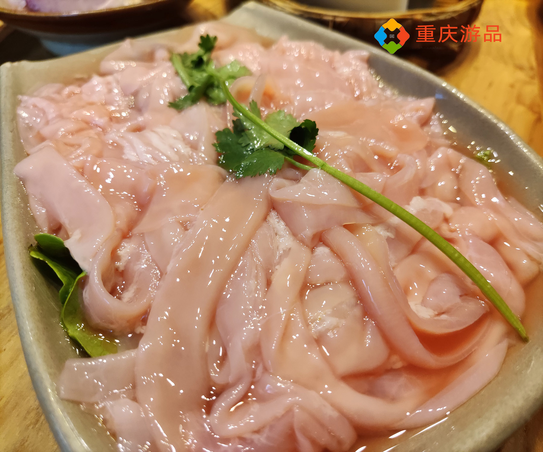 重庆耙二哥腰片王火锅，人均100，腰片脆爽还限量，值得一去