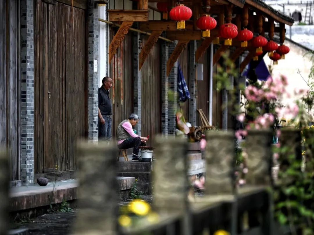 高速15分钟直达，这座城市比成都更安逸，却有