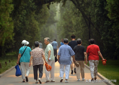 人口老龄化越来越严重 老年人如何过好养老生活呢？