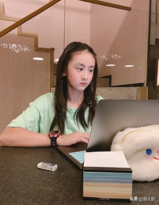 这才是少女的正确打开方式，Look森碟的“多彩少年”