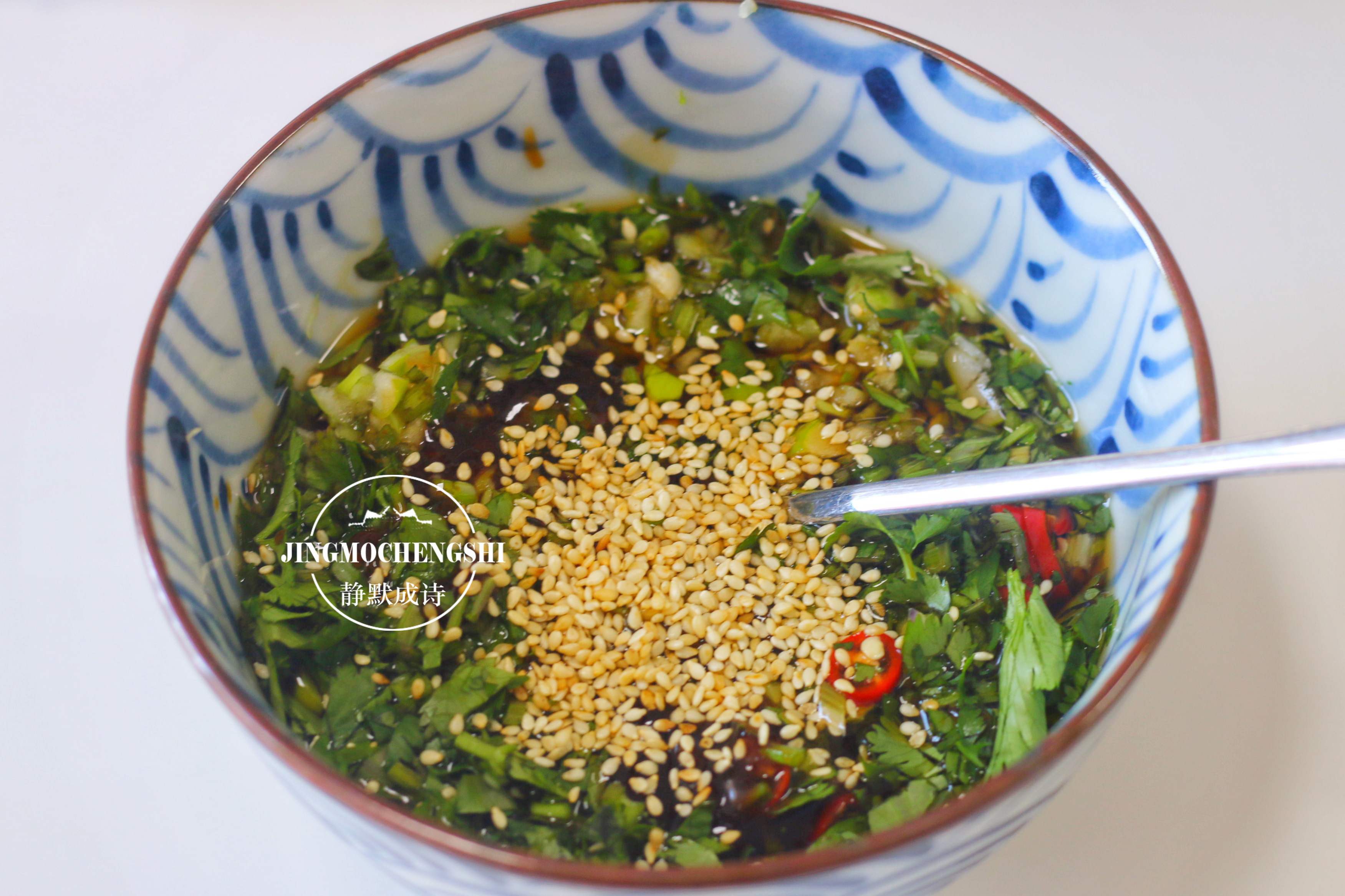 教你做萬能蘸料，涼拌菜涮火鍋都可以，怎麼吃都香