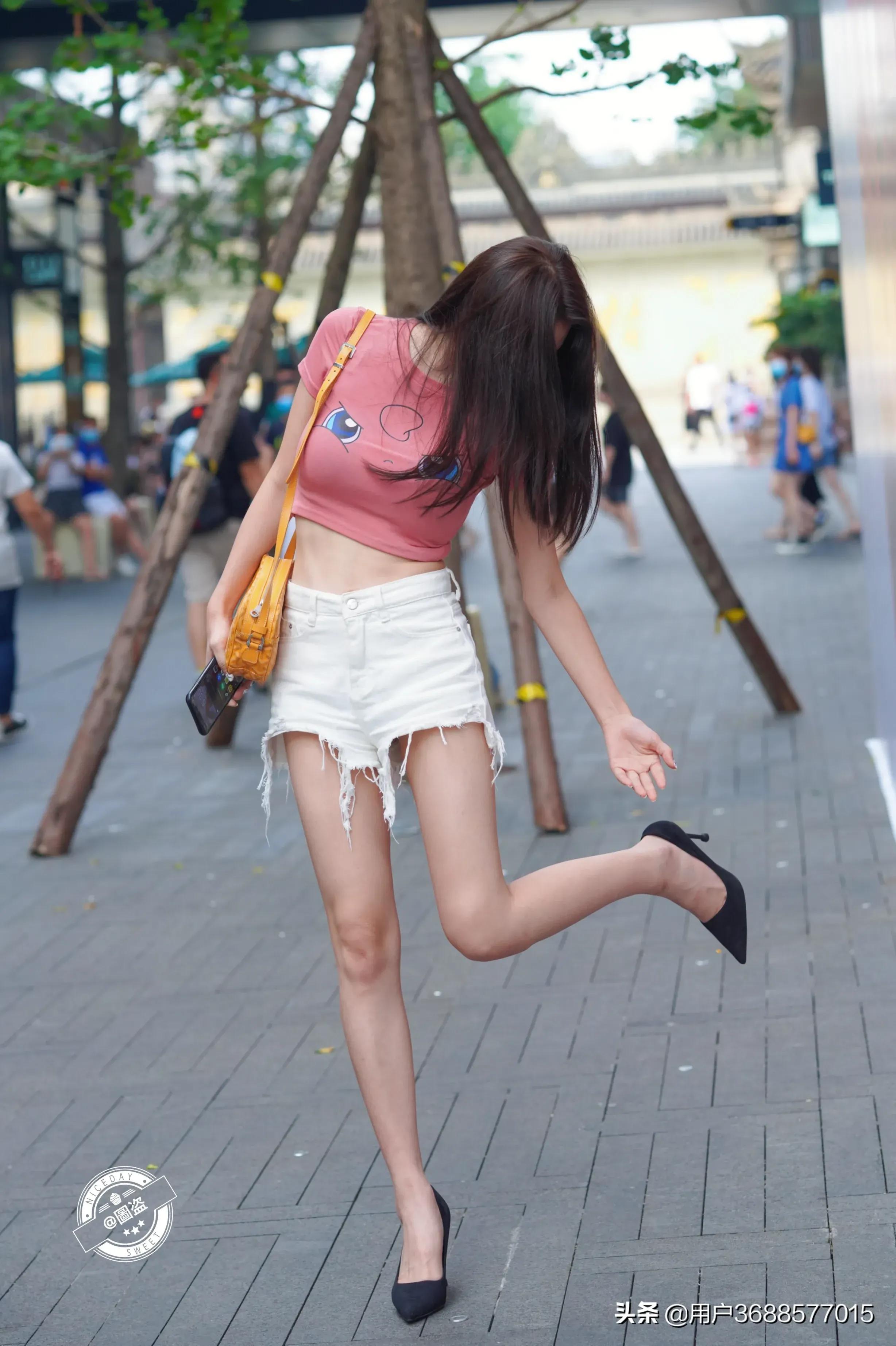 街拍长腿美女图片写真图片