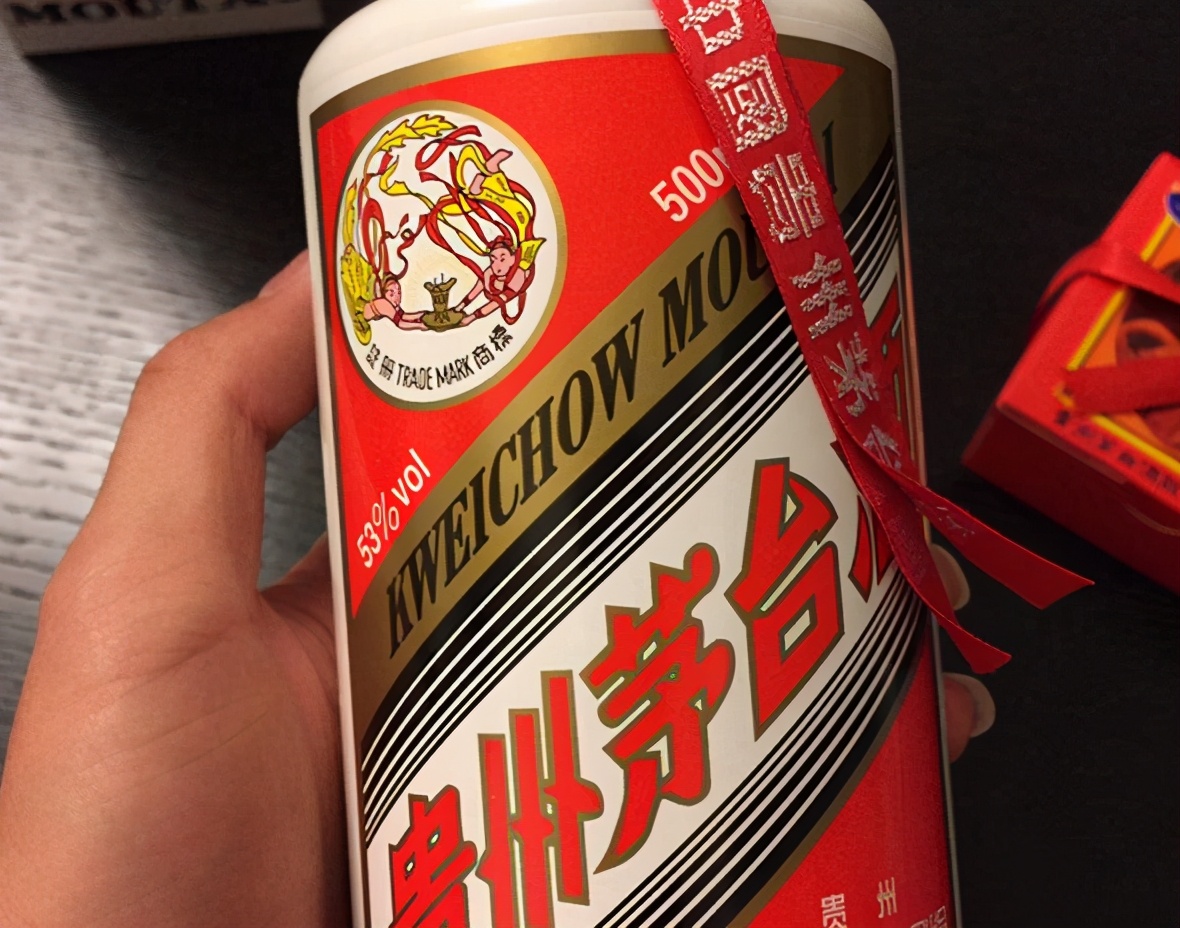 贵州茅台蒸发近6700亿，无数人血本无归