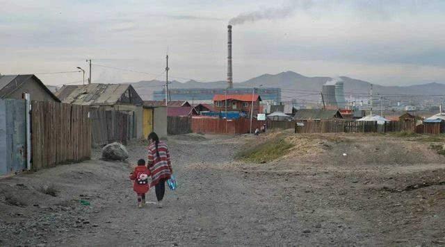 曾经的中国领土，现已西化，更是仇视中国，已