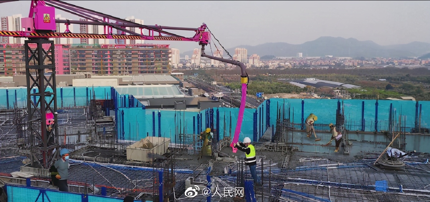 建筑工人面临失业？碧桂园18款机器人正式商用，